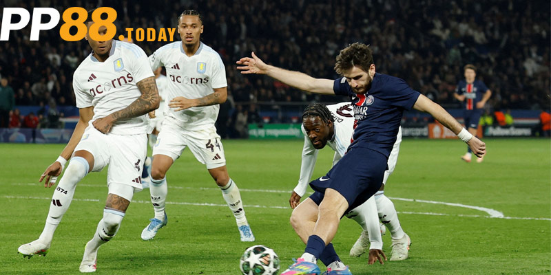 Khoảnh khắc Kvaratskhelia ghi bàn mở tỷ số trong trận chung kết Champions League 2025